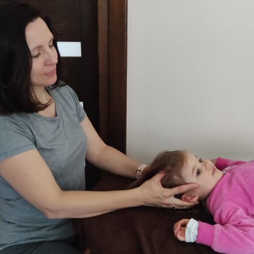 Rehabilitacja dzieci terapia Czaszkowo-Krzyżowa